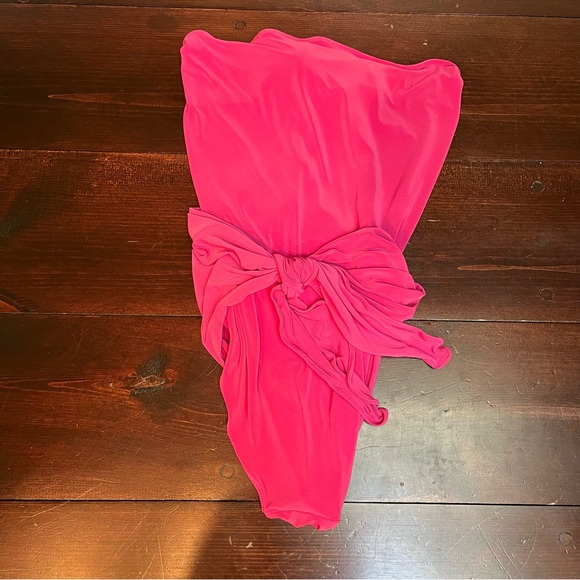 One piece sz M multiway convertible infinity wrap bathing suit, bodysuit - Picture 3 of 7